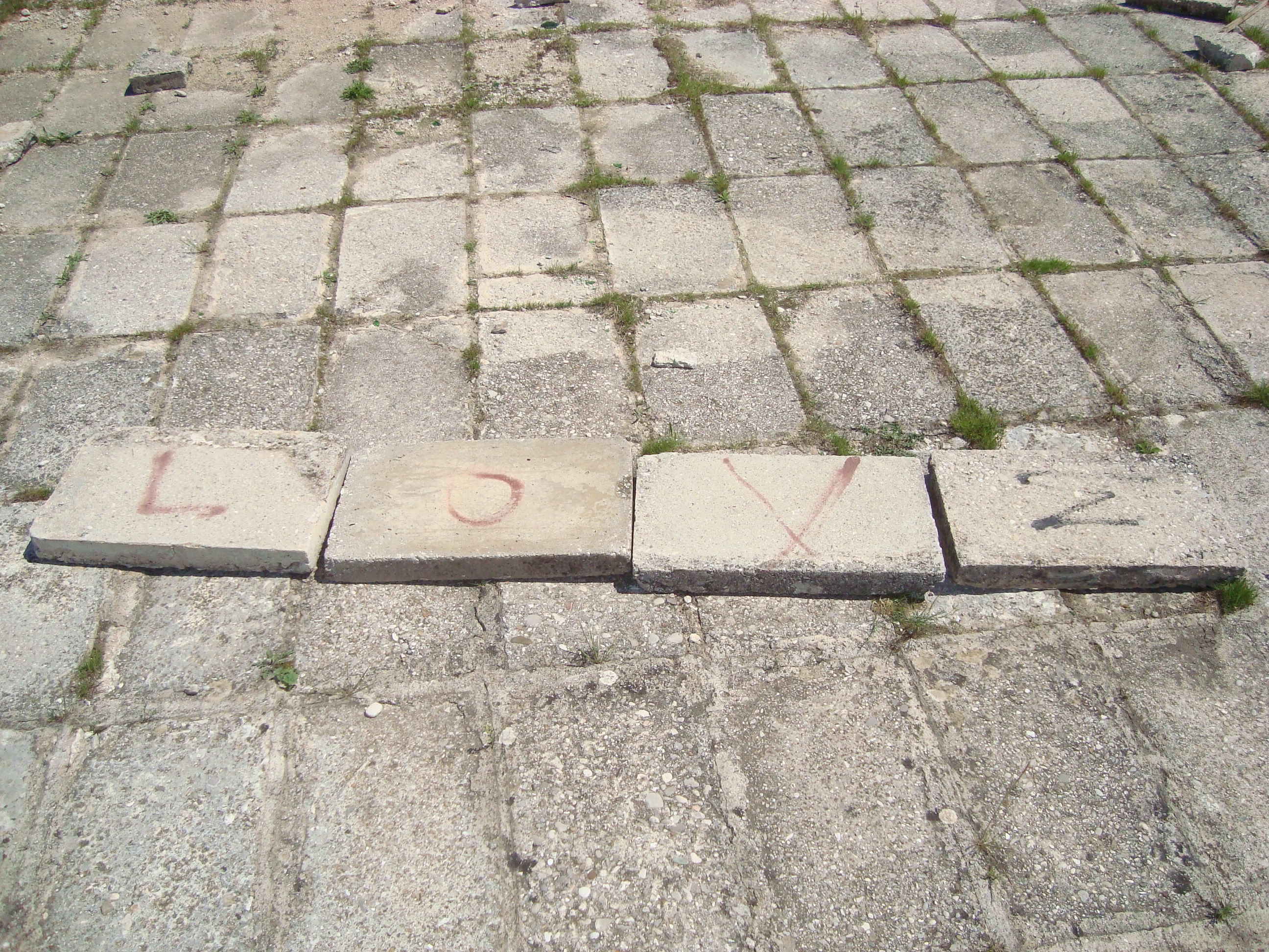 Love, sniper's nest, Mostar